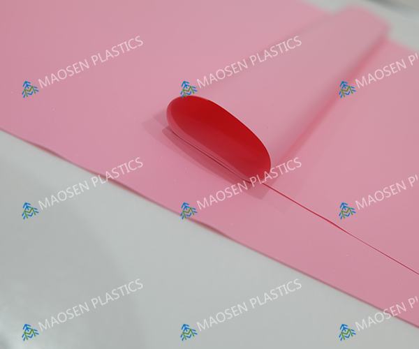 ��ɫ��͸��Ĥ